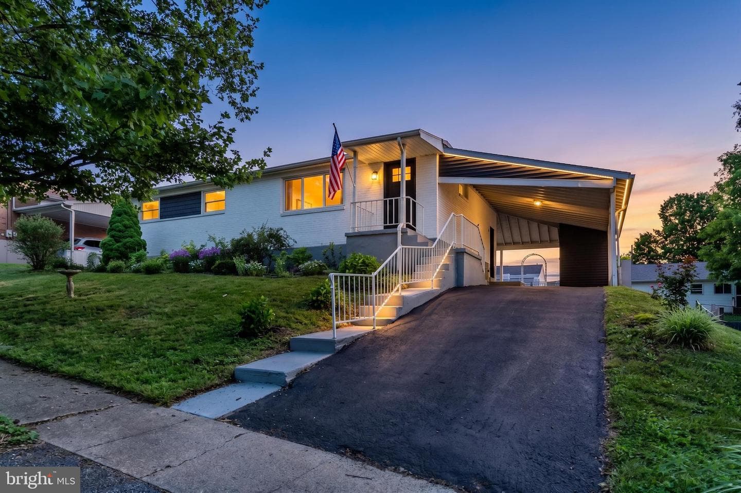 6 Karen Ct