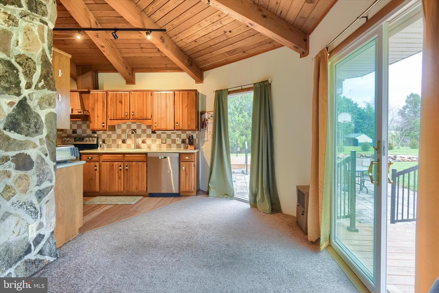 2266 Pine Road photo 19