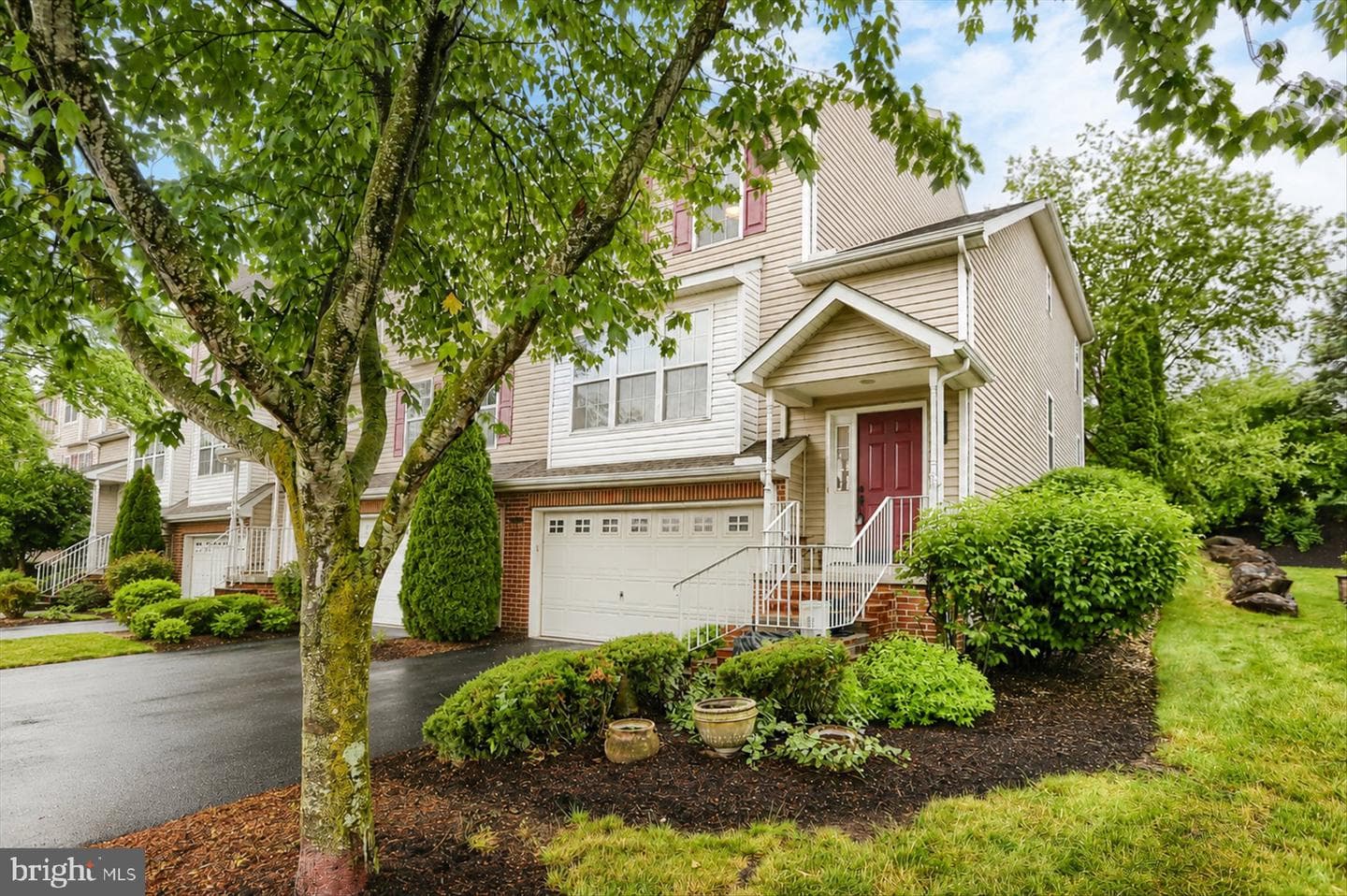 1199 Cross Creek Drive photo 1