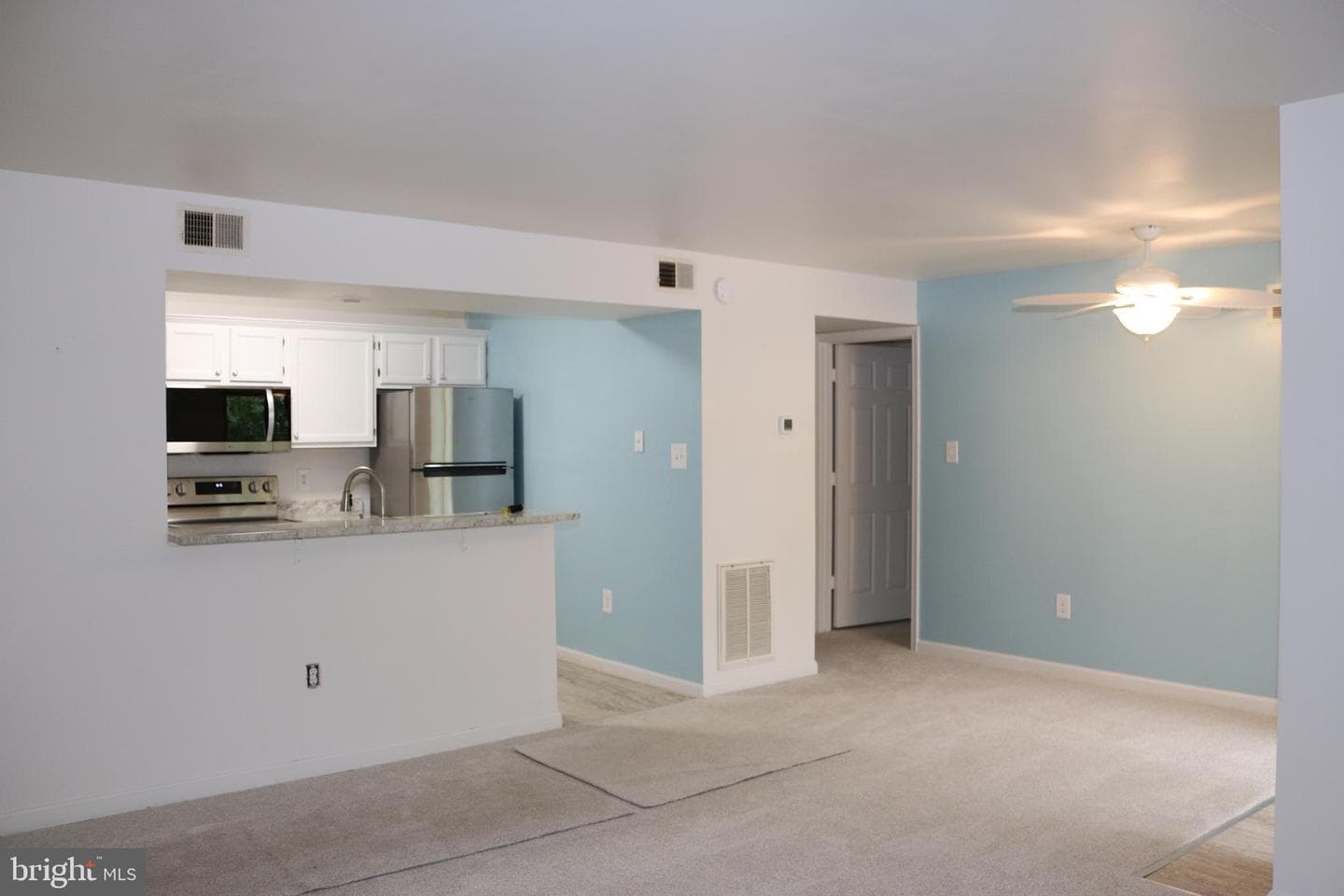 5401 Oxford Drive #08 photo 10