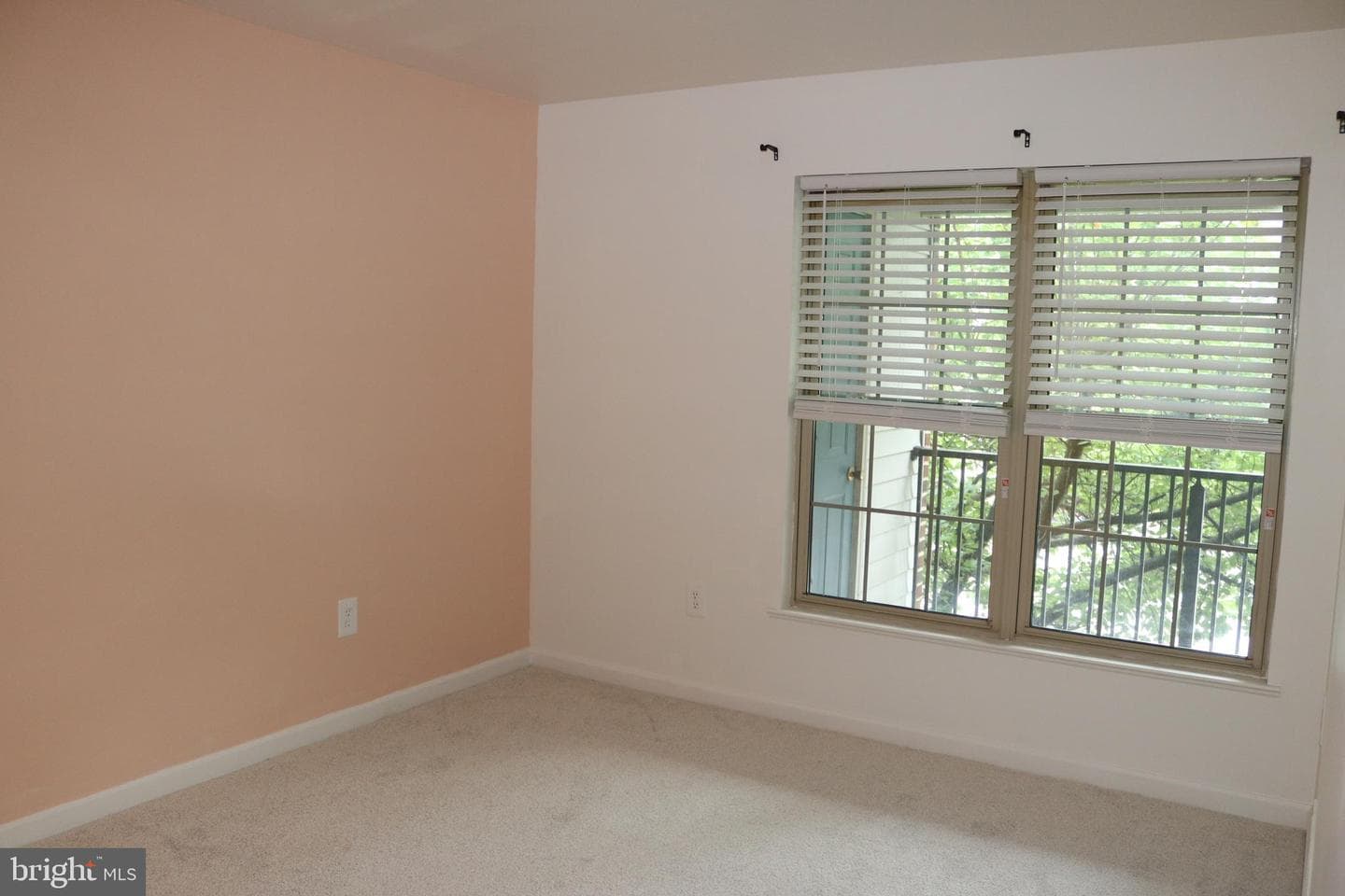 5401 Oxford Drive #08 photo 23