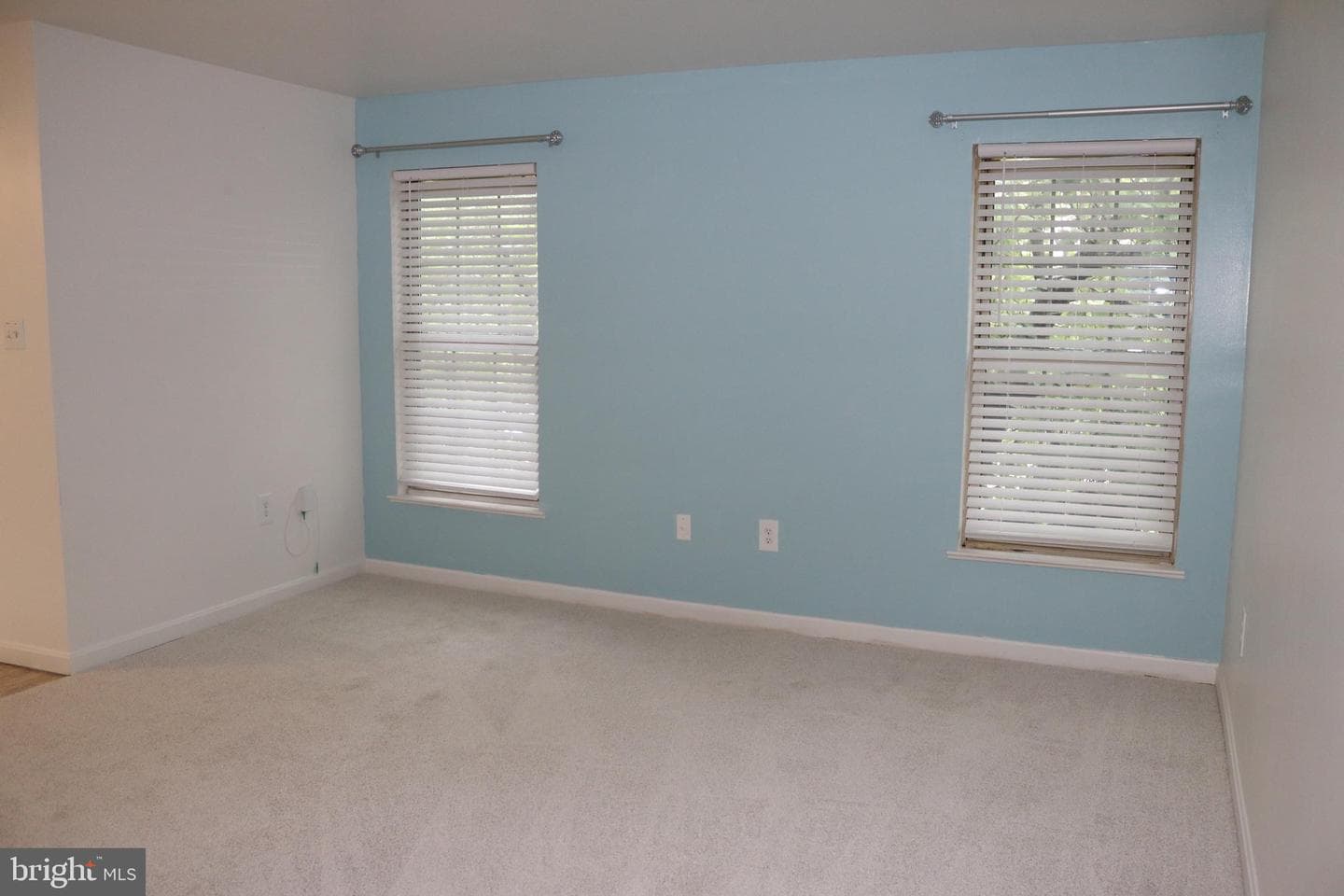 5401 Oxford Drive #08 photo 5