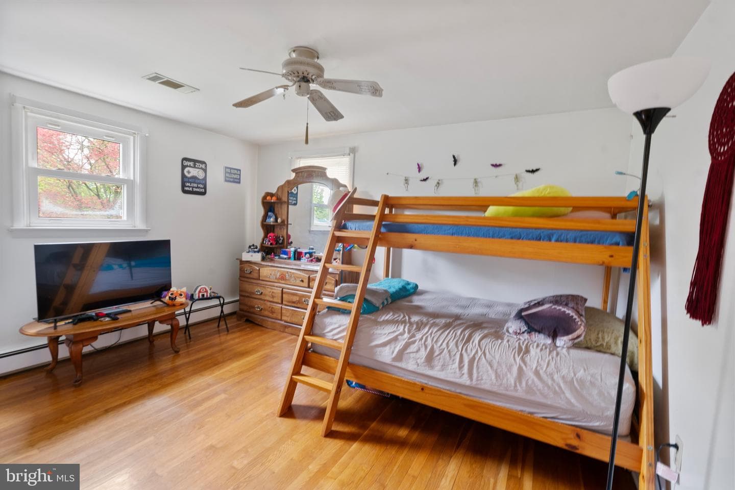 906 Herman Drive photo 13