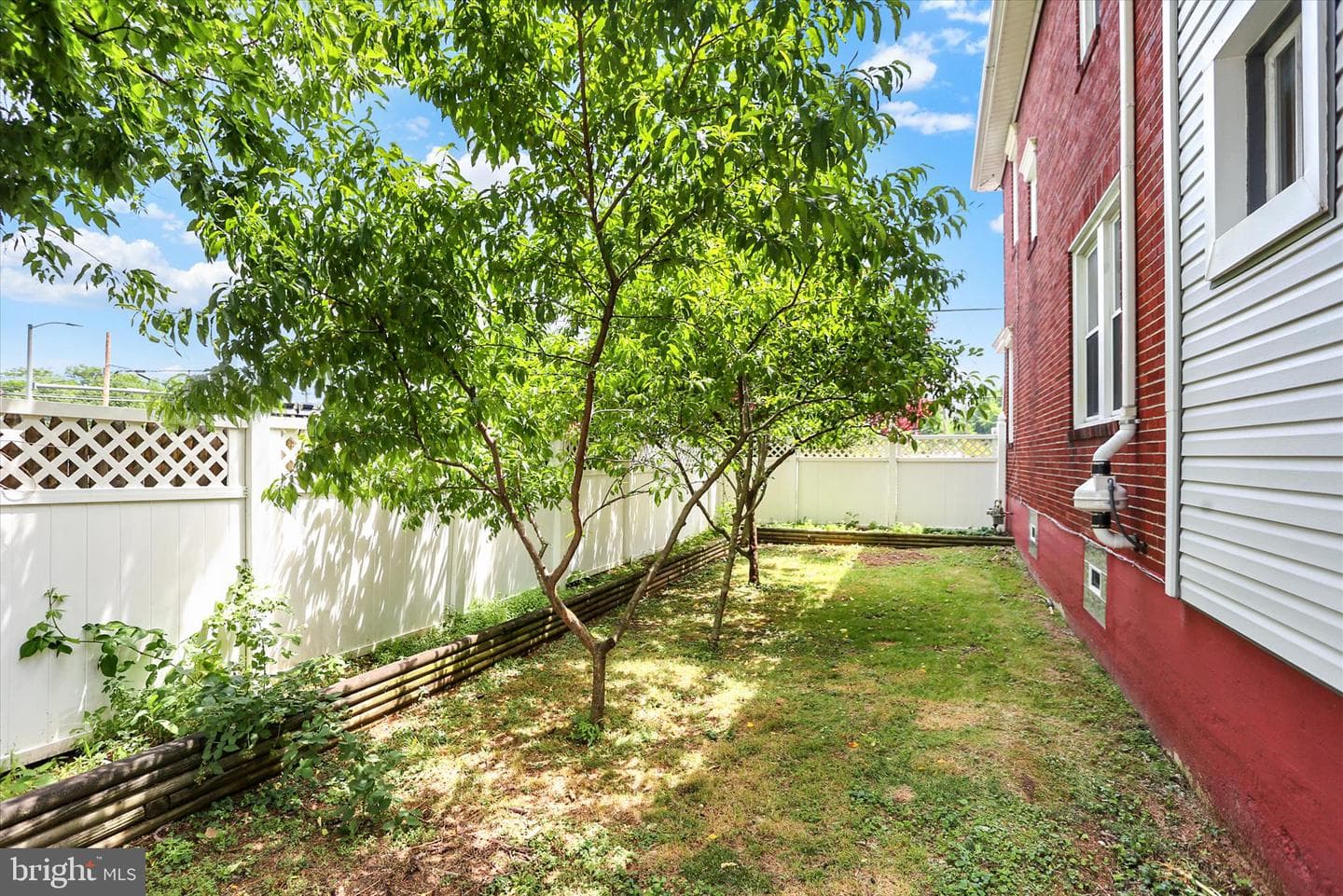 528 S Hanover Street photo 35