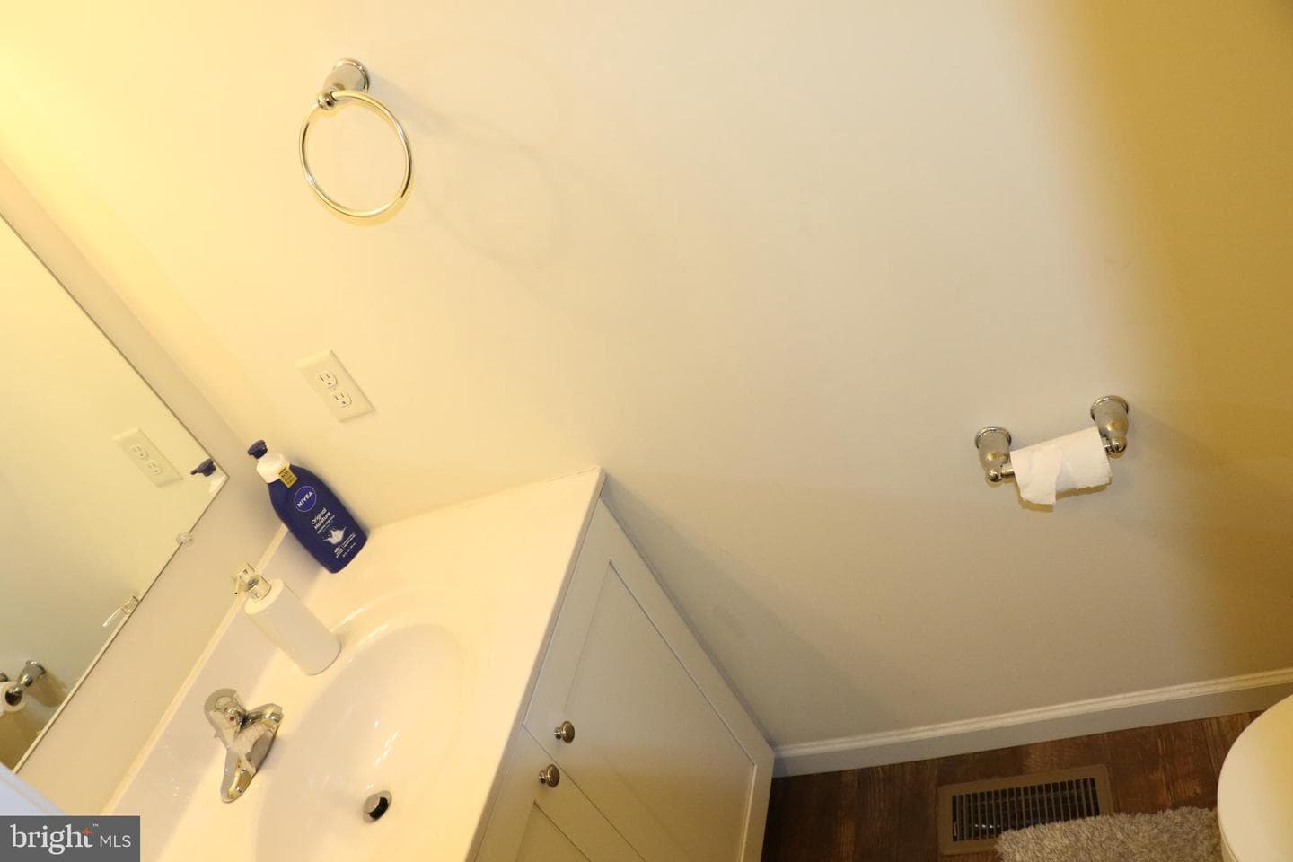 83 Bennington Way photo 22