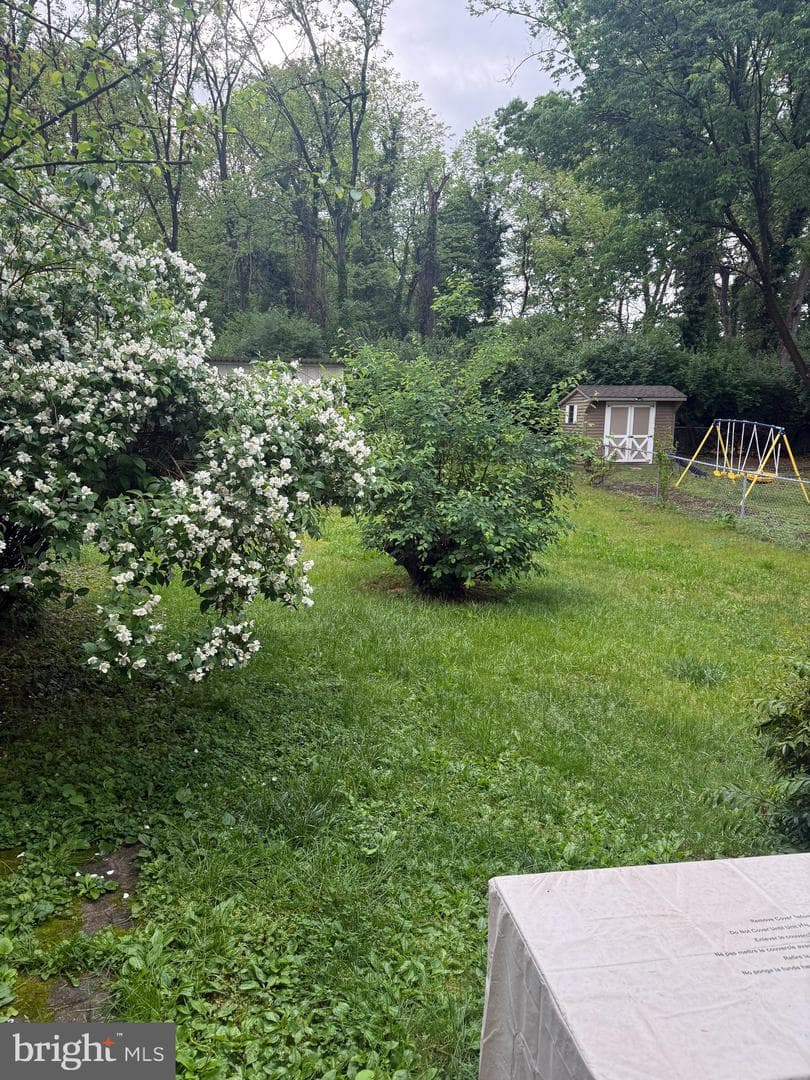349 W Ridge Street photo 8
