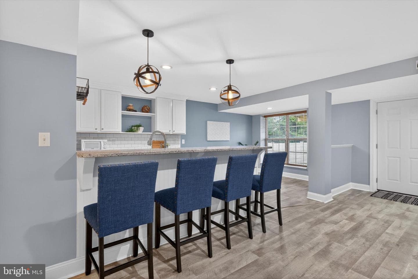 87 Edris Lane photo 44