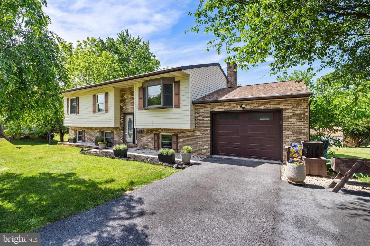 228 Woods Drive photo 2