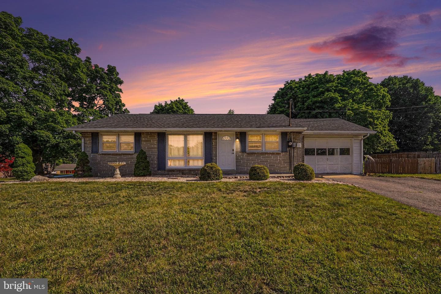 211 Fern Avenue photo 1
