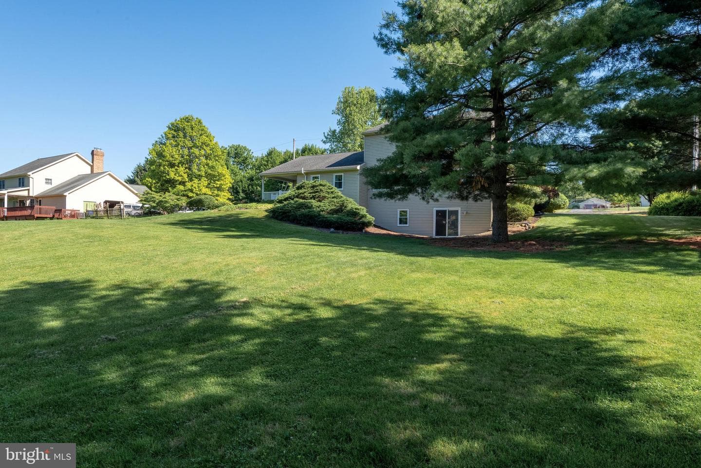 1858 W Lisburn Road photo 45