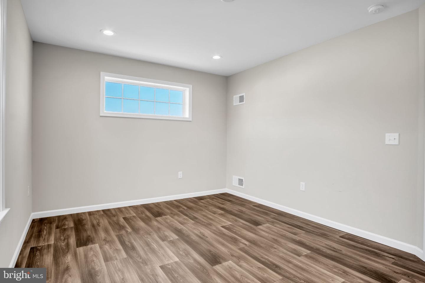 223 Wright Drive photo 32