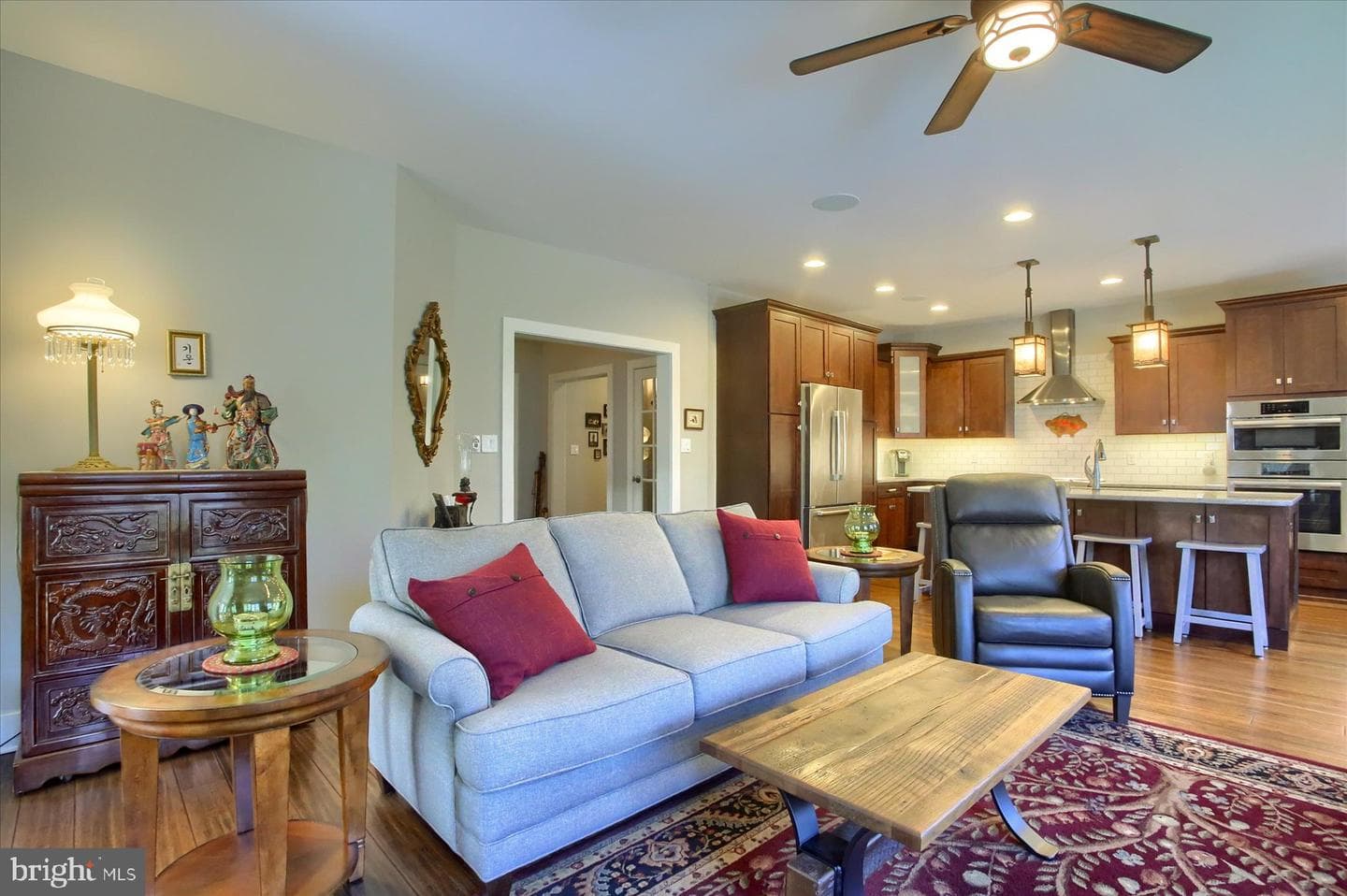 221 Wilson Street photo 21