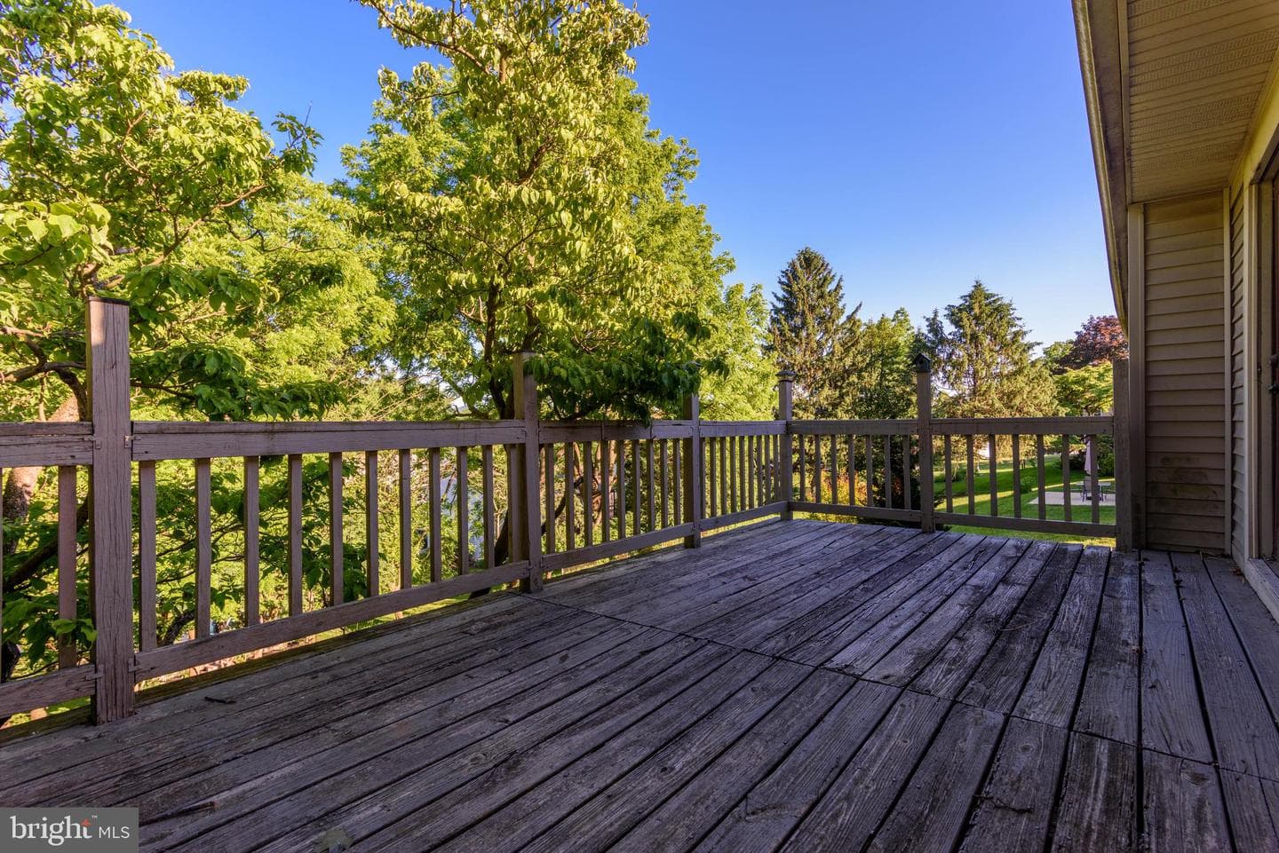112 Stoner Drive photo 8