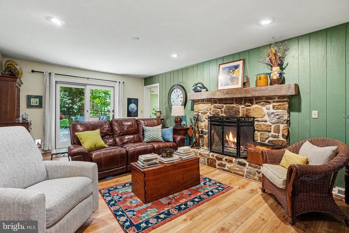 1204 Fleetwood Drive photo 4