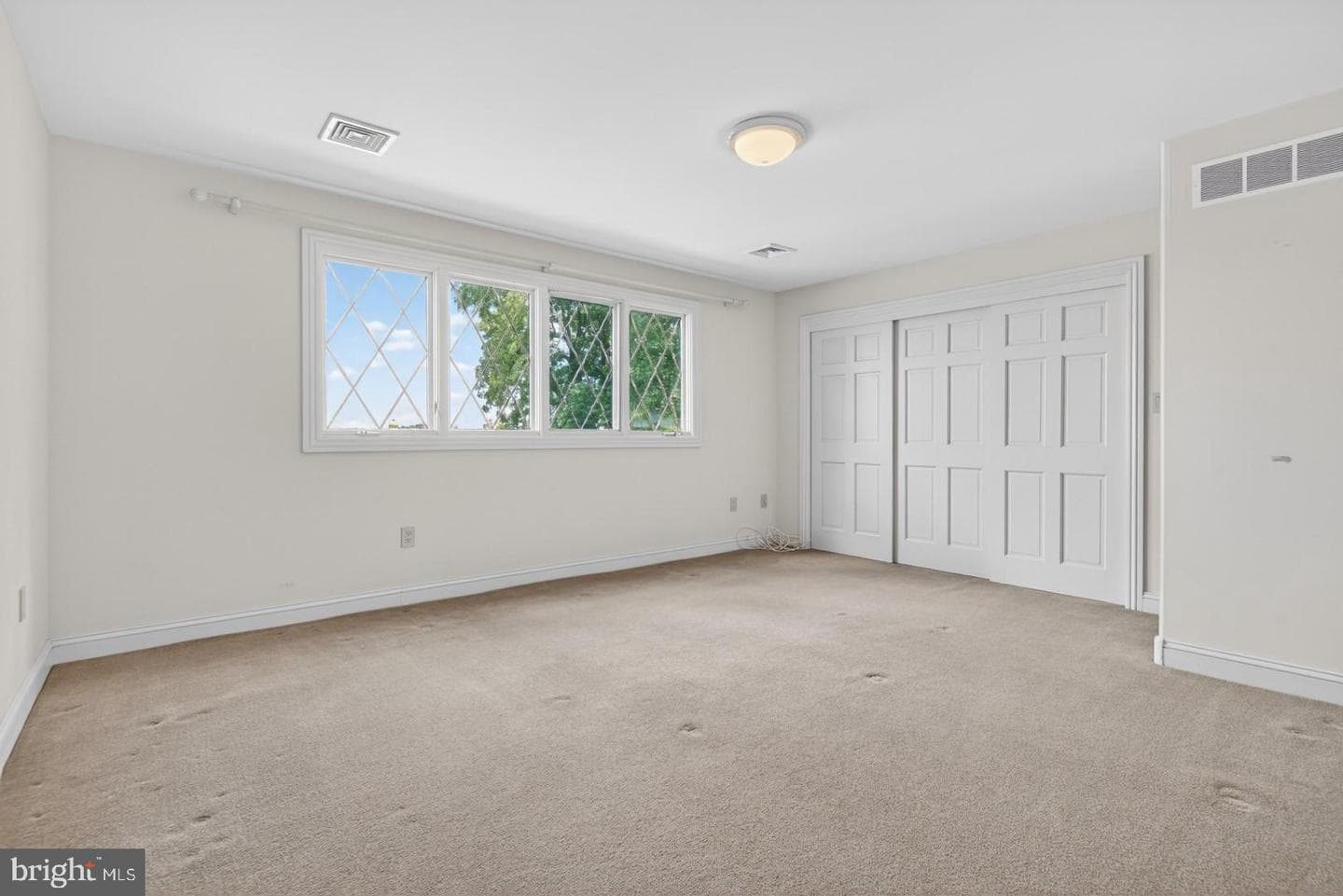 85 Greenwood Circle photo 29