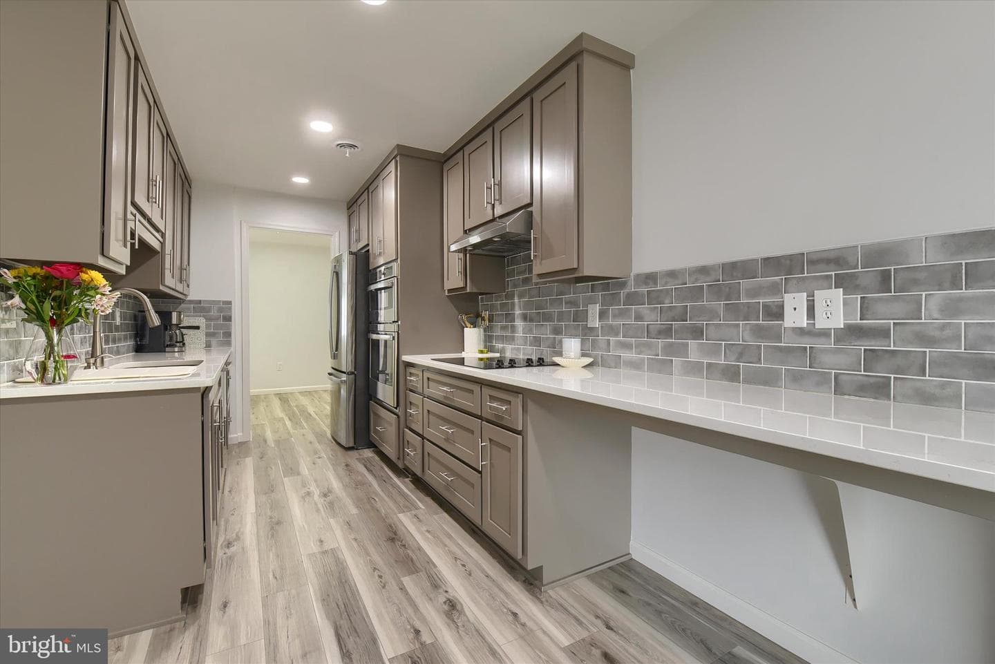 69 Drexel Place photo 8