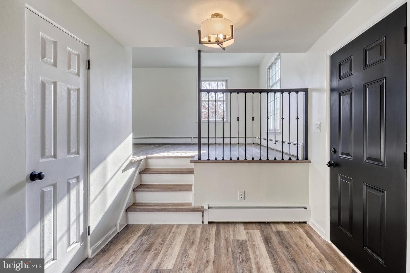 370 Beverly Road photo 10