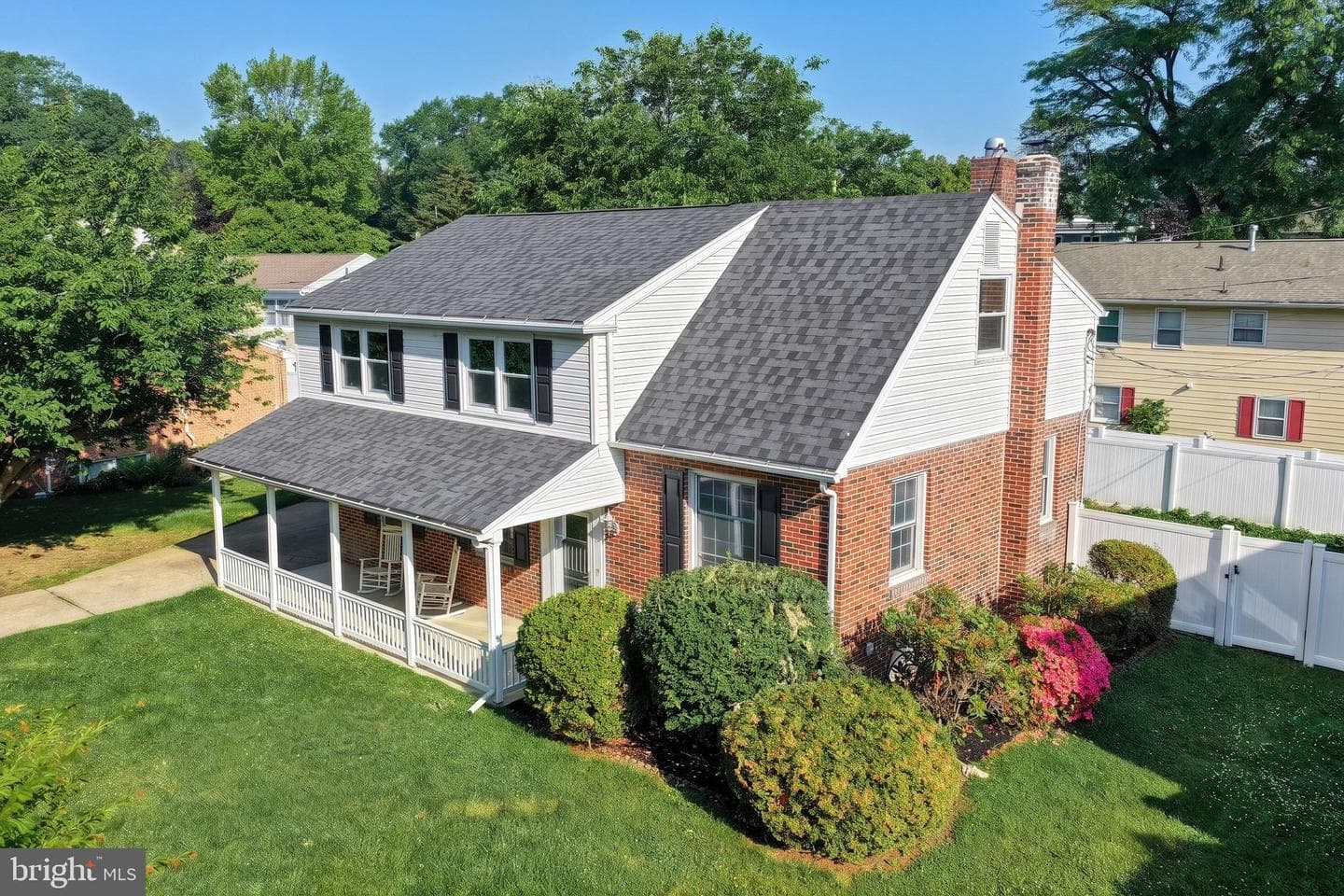 370 Beverly Road photo 77
