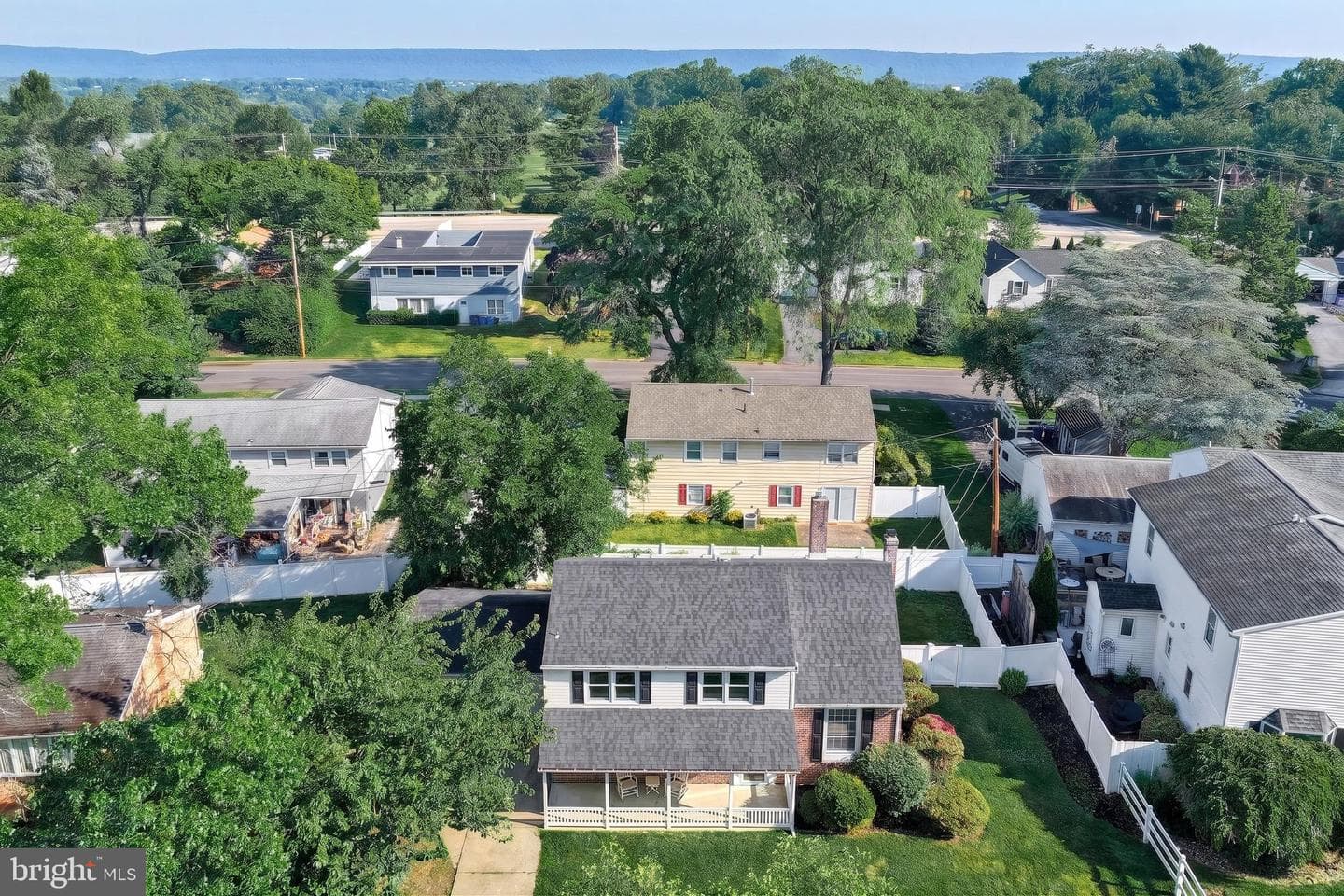 370 Beverly Road photo 78