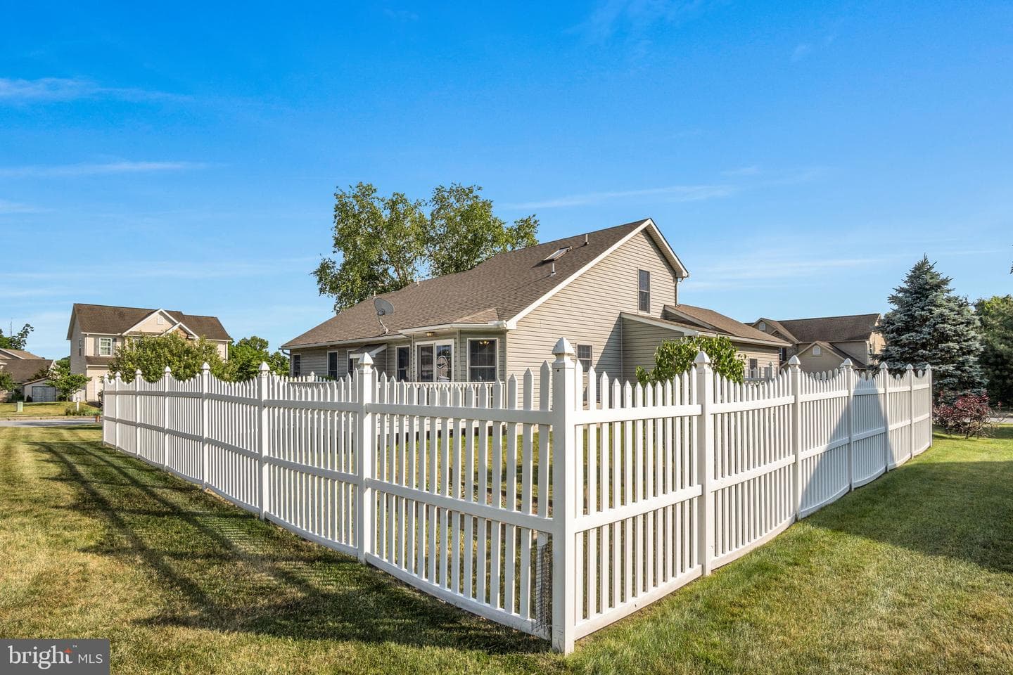 7 Larch Lane photo 37