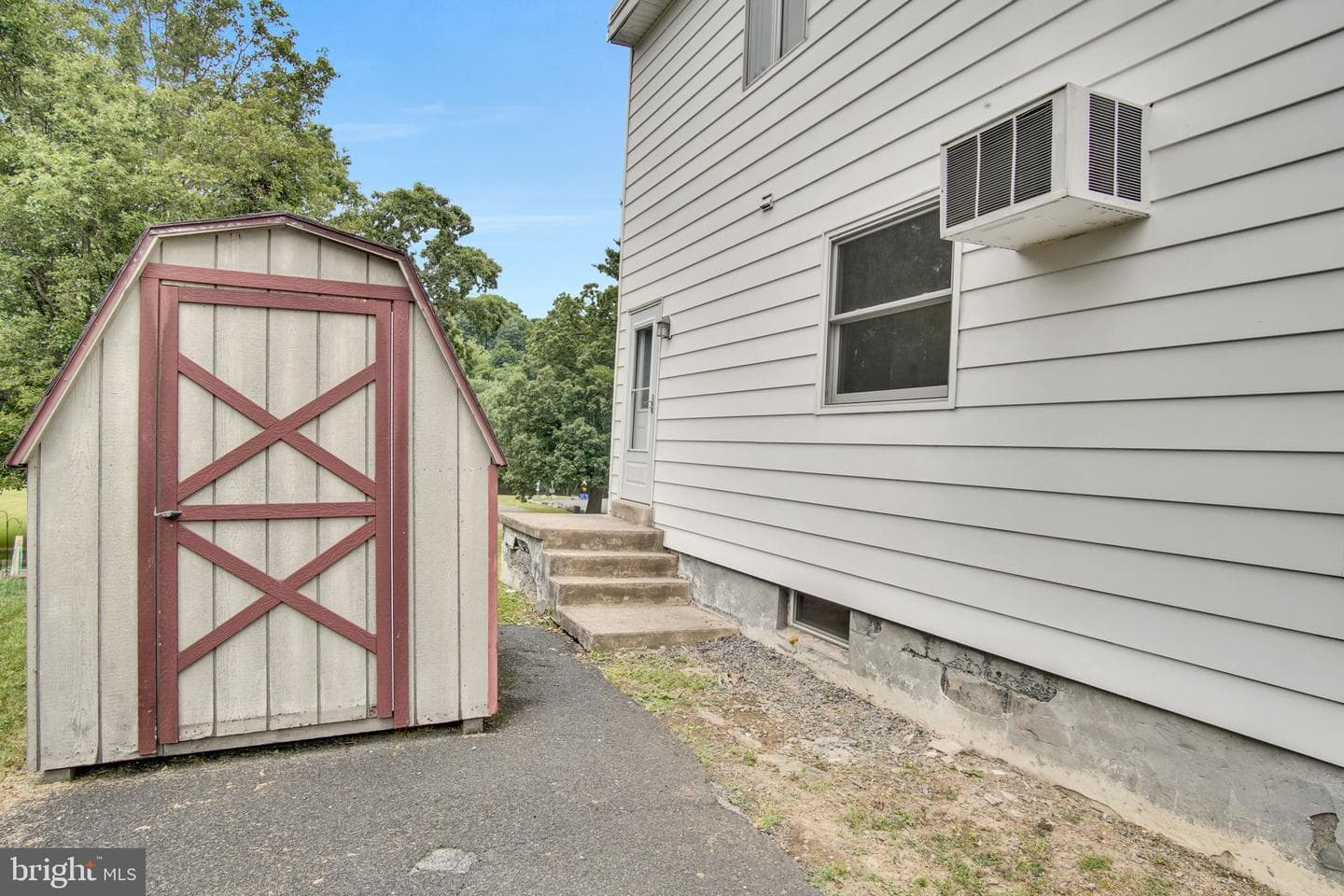 649 Erford Road photo 25