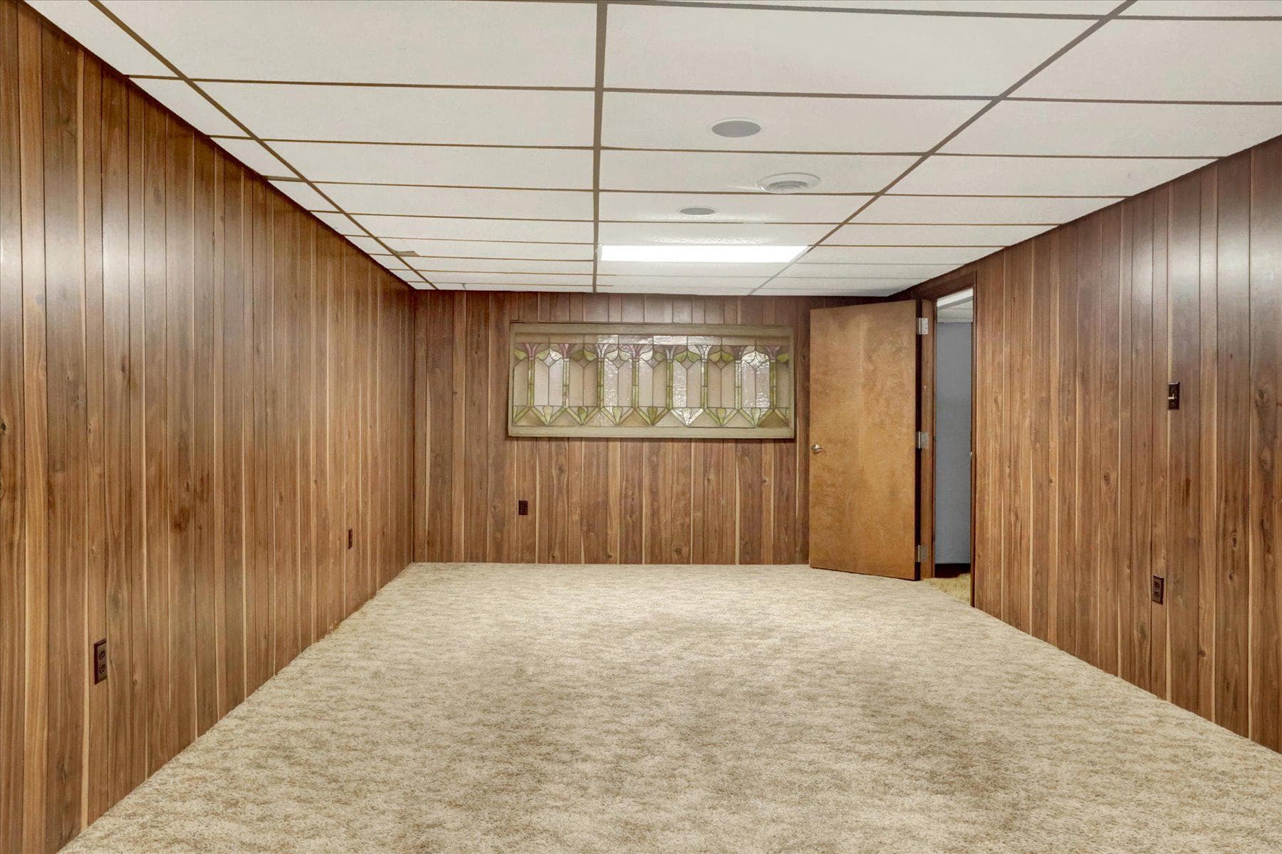 470 Woodcrest Drive photo 42