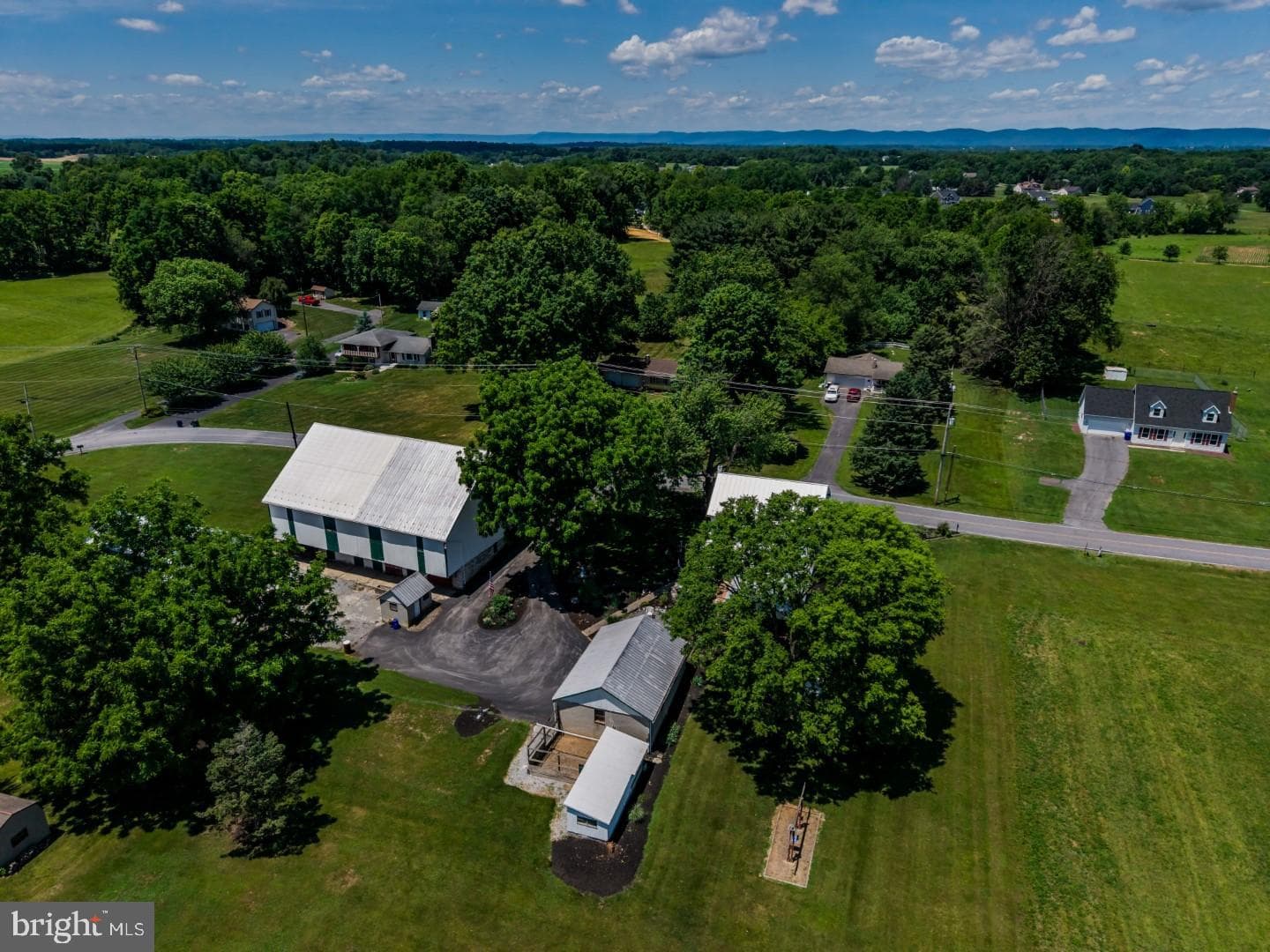895 Eppley Road photo 11