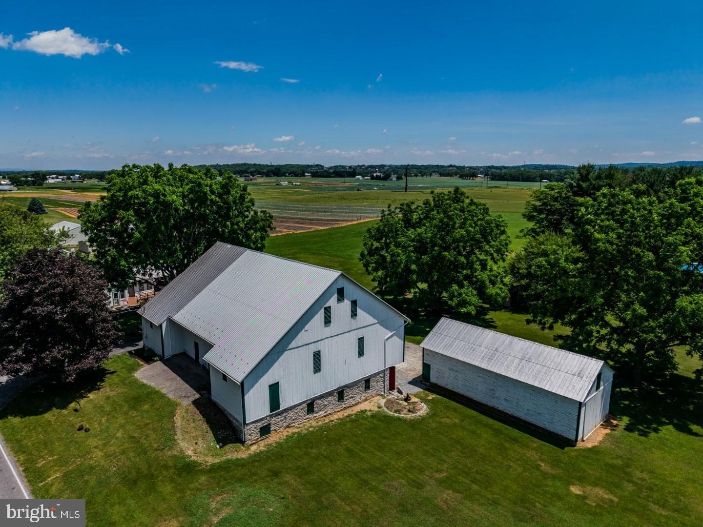 895 Eppley Road photo 42