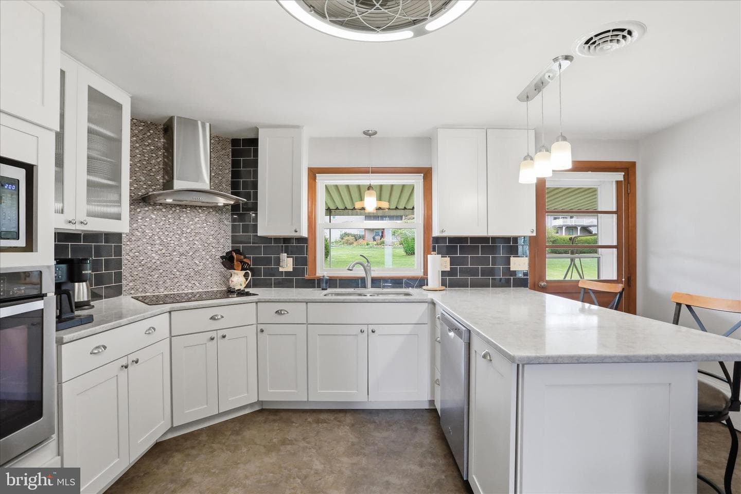 630 Charles Street photo 15