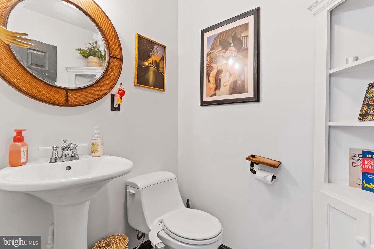 2 Brentwood Road photo 11