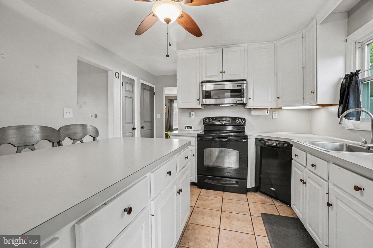100 Lancaster Boulevard photo 10