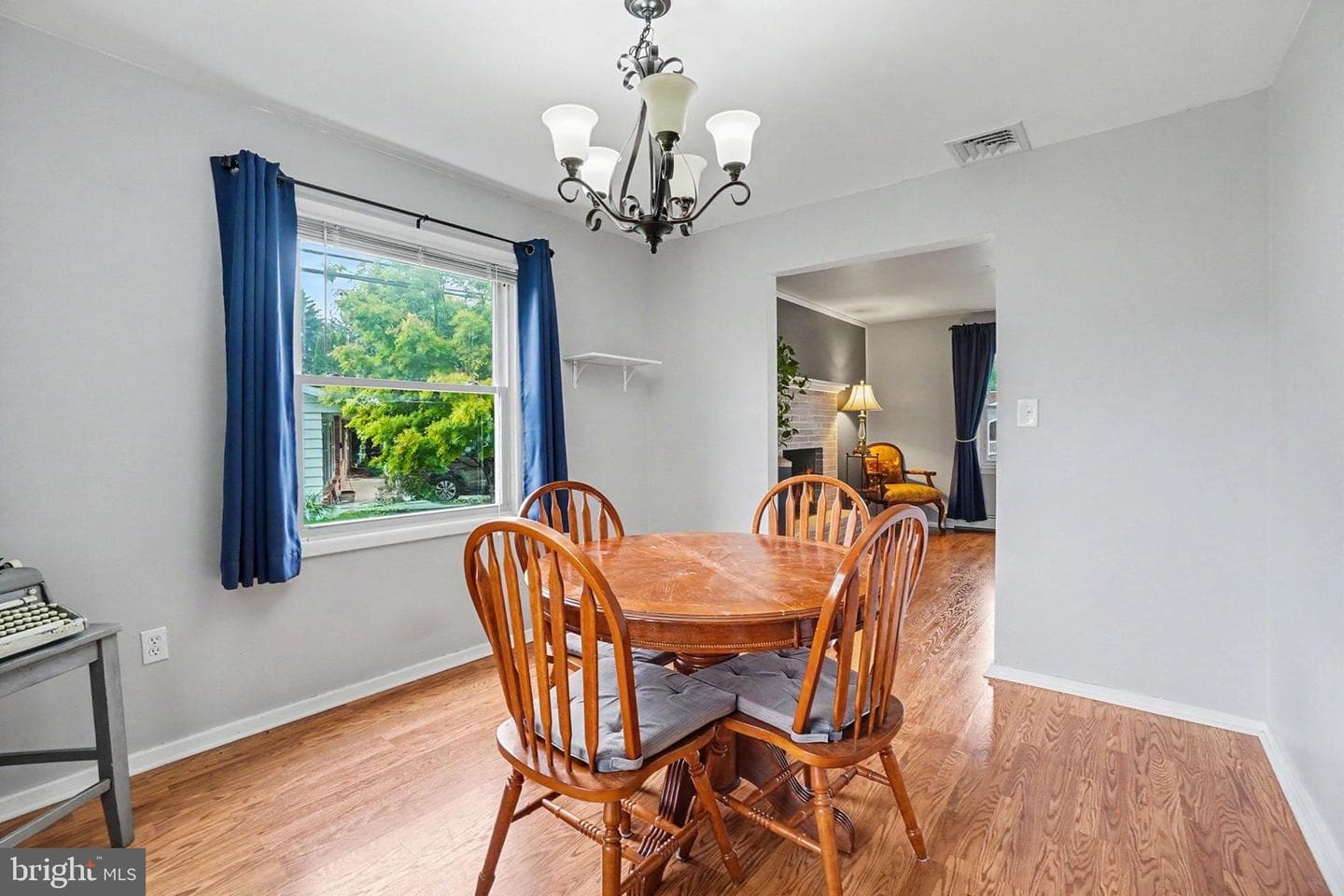 100 Lancaster Boulevard photo 11