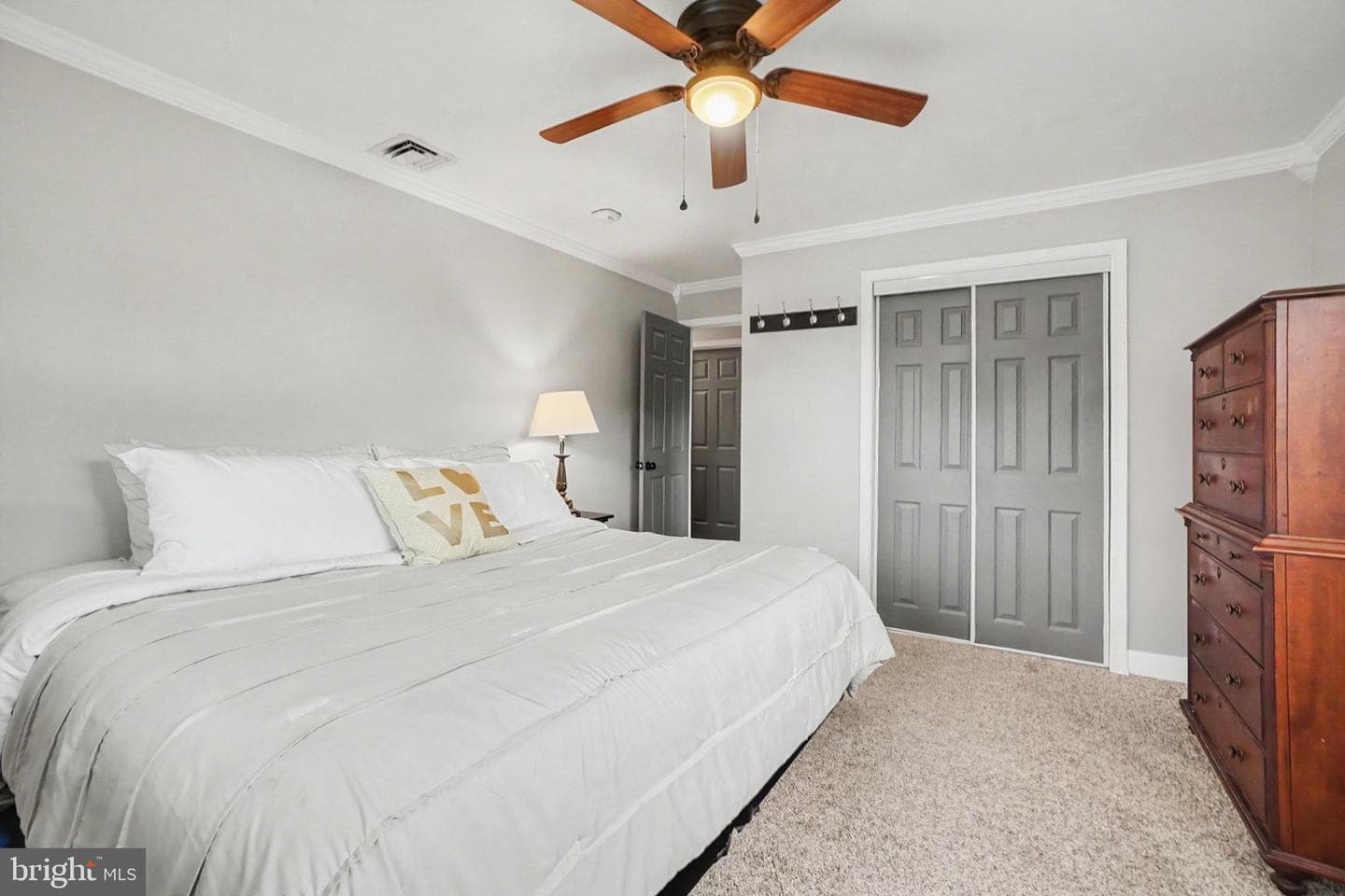 100 Lancaster Boulevard photo 13