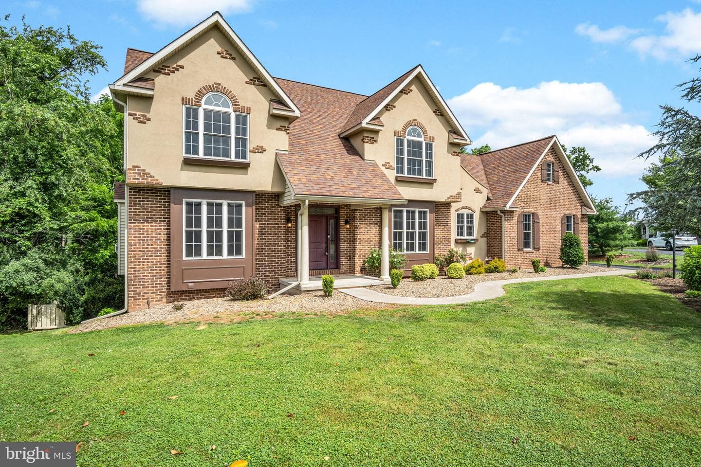 4002 Glenfinnan Place photo 39