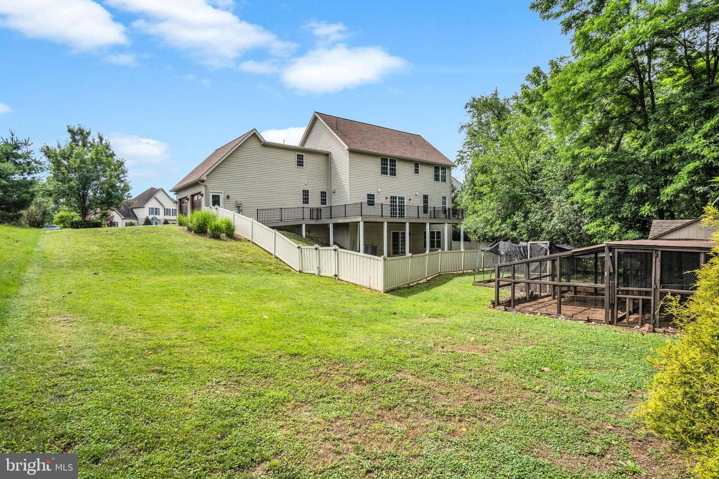 4002 Glenfinnan Place photo 46