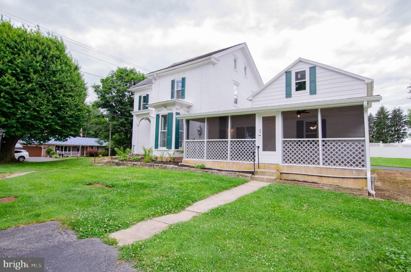 2615 Walnut Bottom Road photo 5