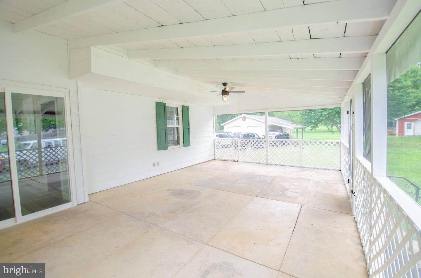 2615 Walnut Bottom Road photo 8