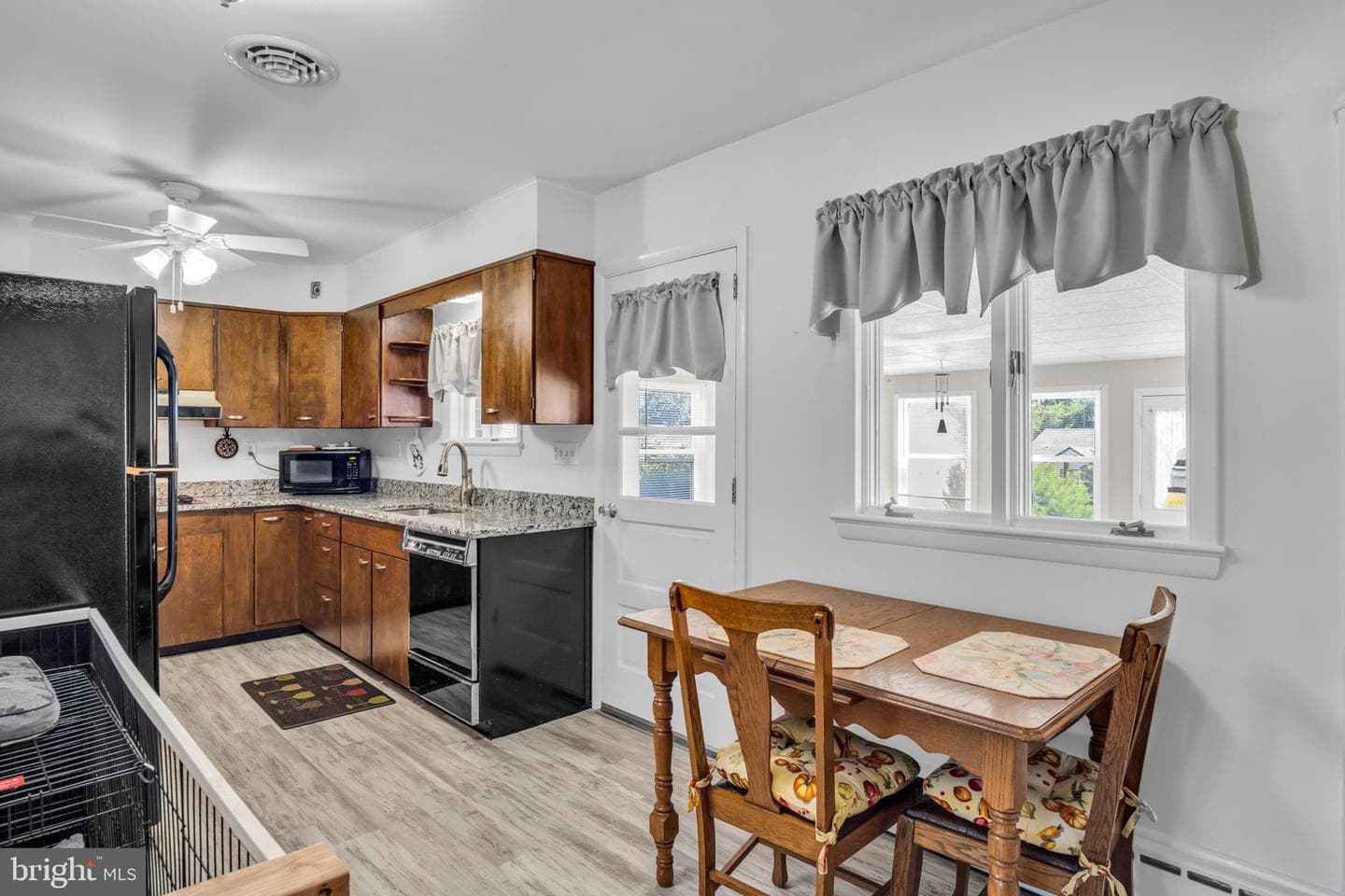 1257 Rossmoyne Road photo 10