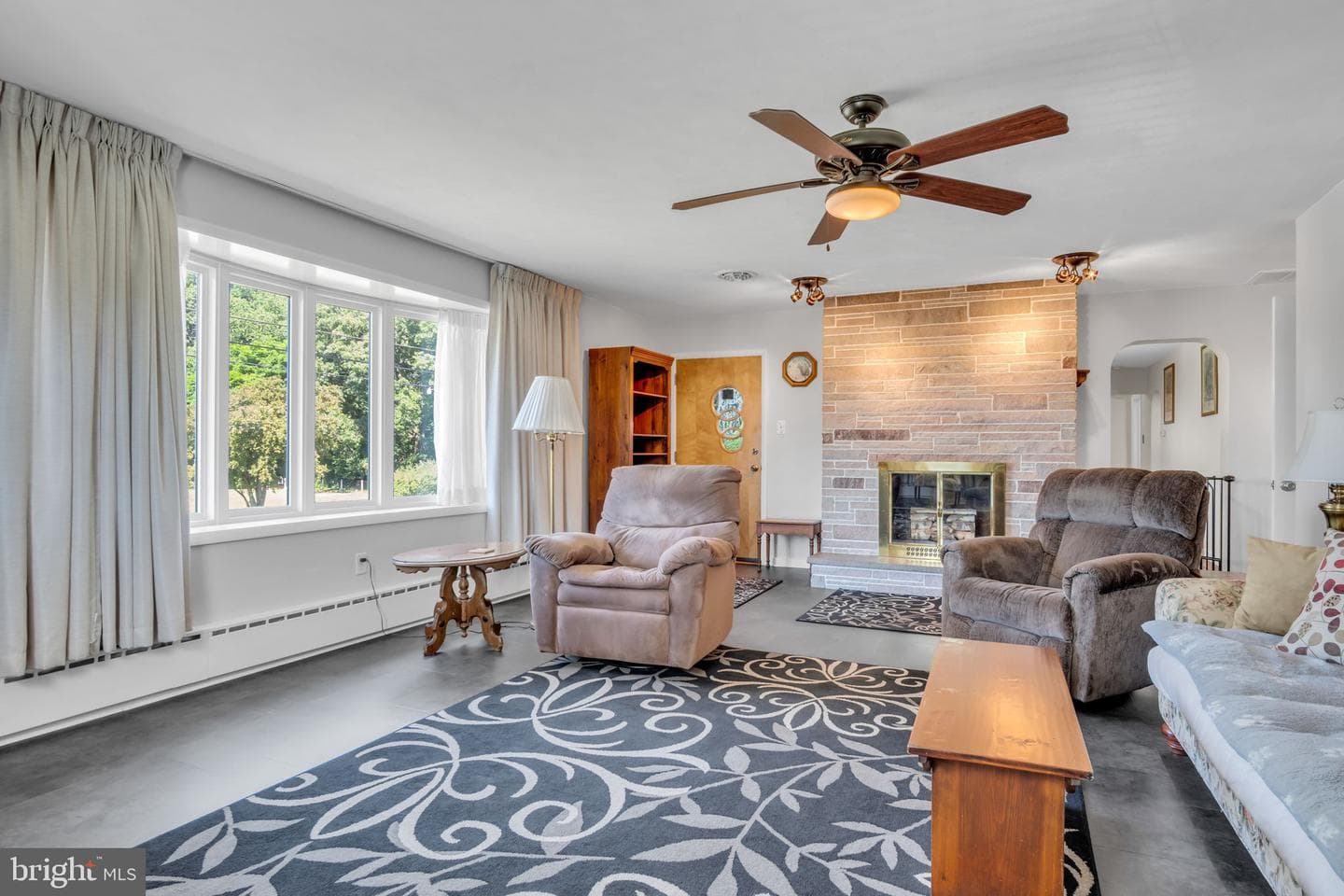 1257 Rossmoyne Road photo 12