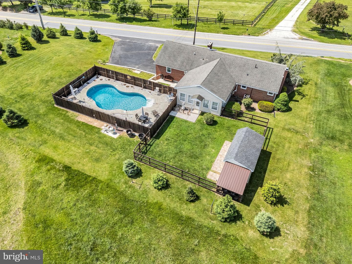 1257 Rossmoyne Road photo 29