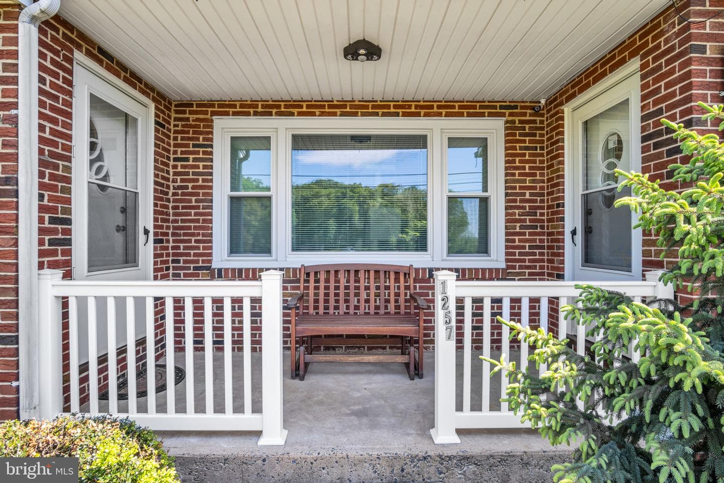 1257 Rossmoyne Road photo 5