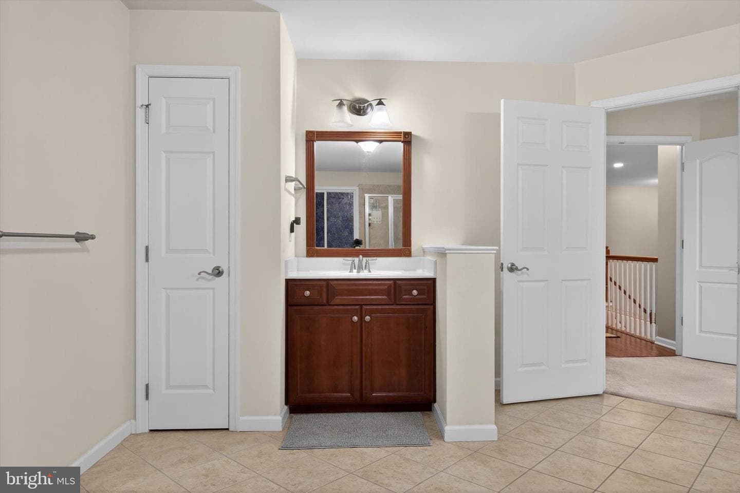 16 Foxwood Boulevard photo 36