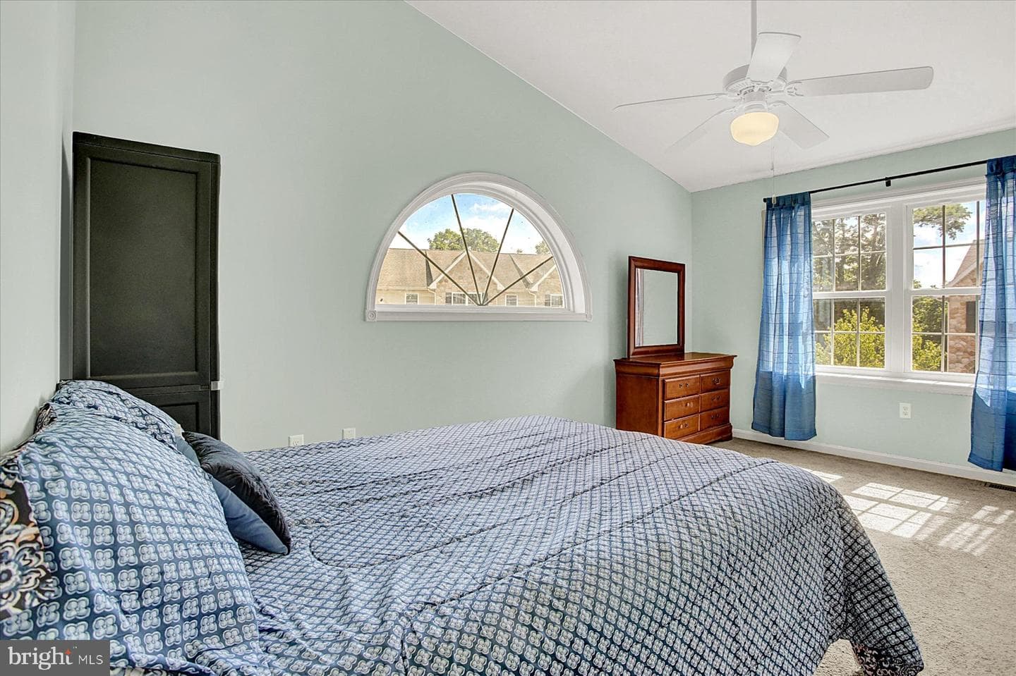 349 Melbourne Lane photo 13