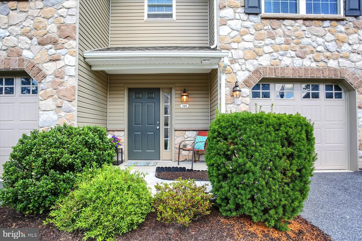 349 Melbourne Lane photo 4