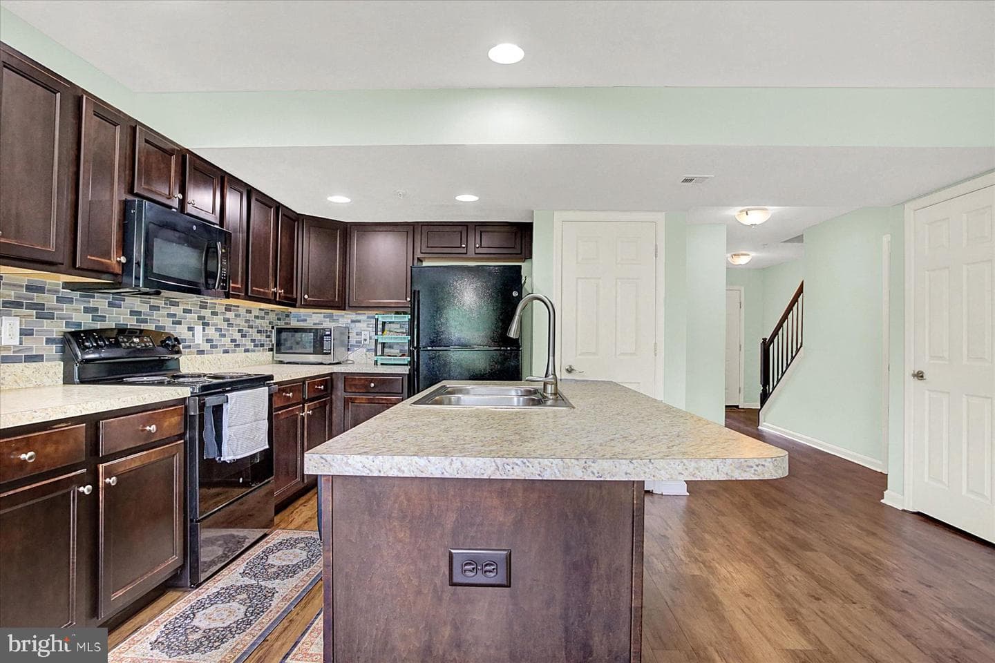 349 Melbourne Lane photo 6