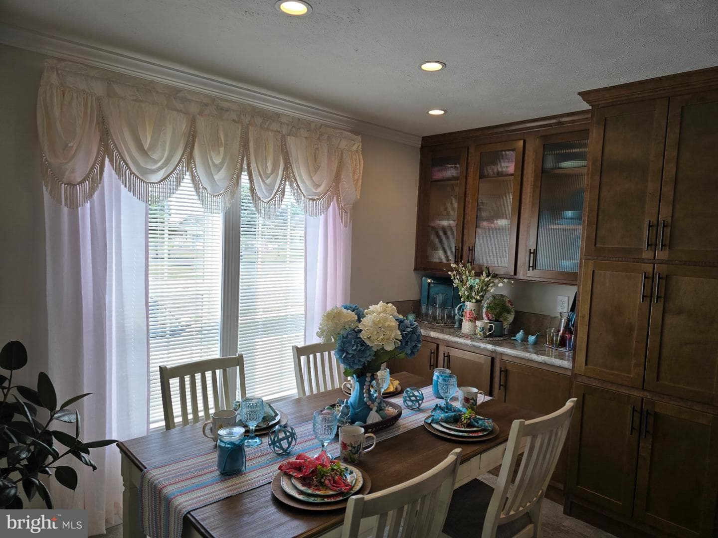 300 Oriole Drive photo 6