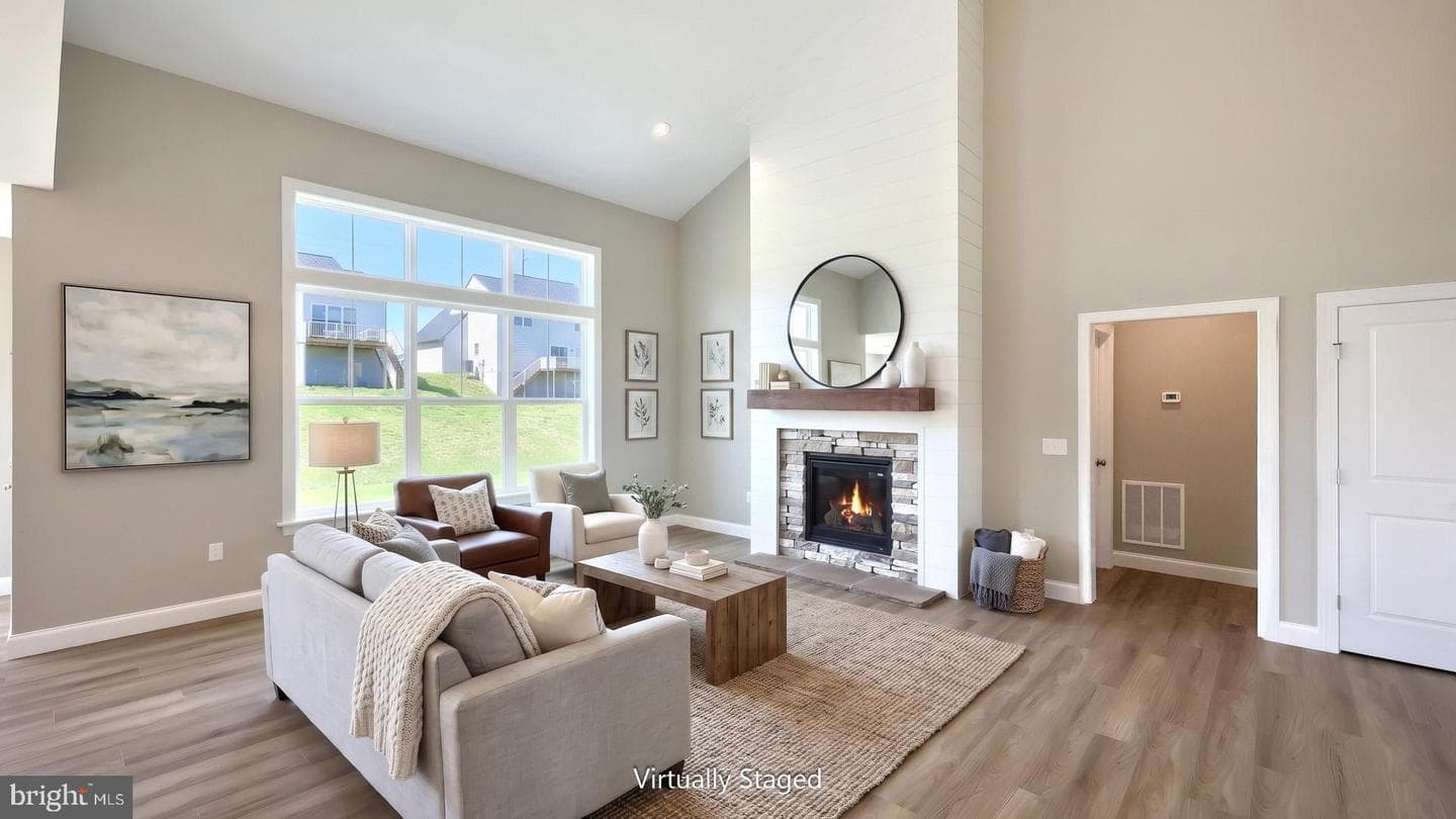 2236 S Autumn Chase Drive photo 3
