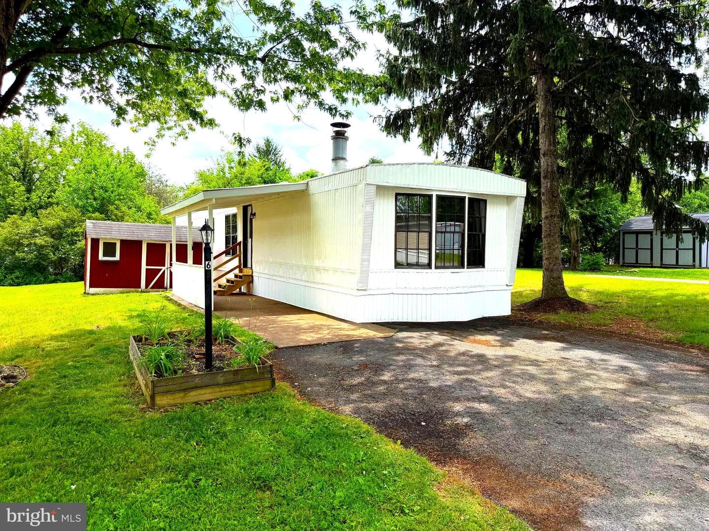 6 Magnolia Lane, Carlisle