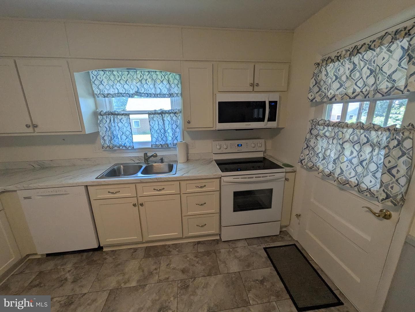 4406 Royal Oak Road photo 12