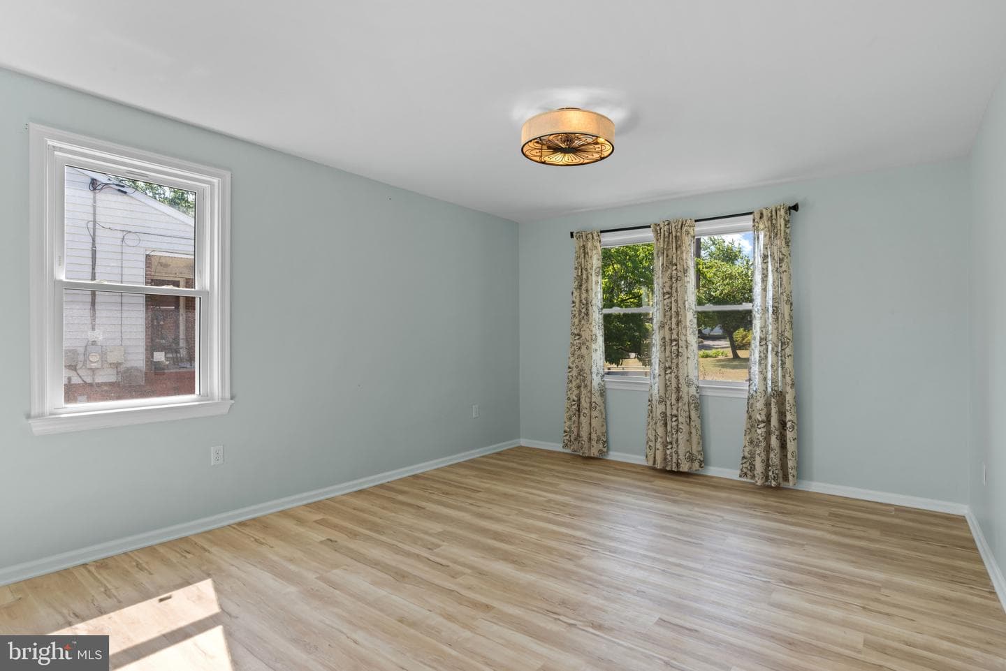 14 Sharon Road photo 14